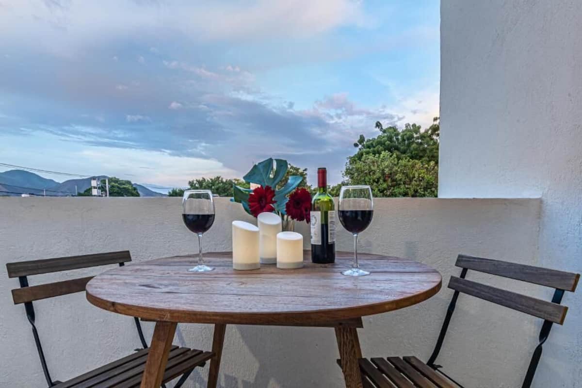 公寓, 阳台, 泳池景观 | 露台