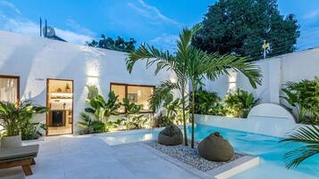 Alberca al aire libre