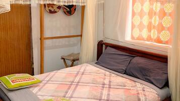 Dobbeltrom – basic | Skrivebord og wi-fi (inkludert)