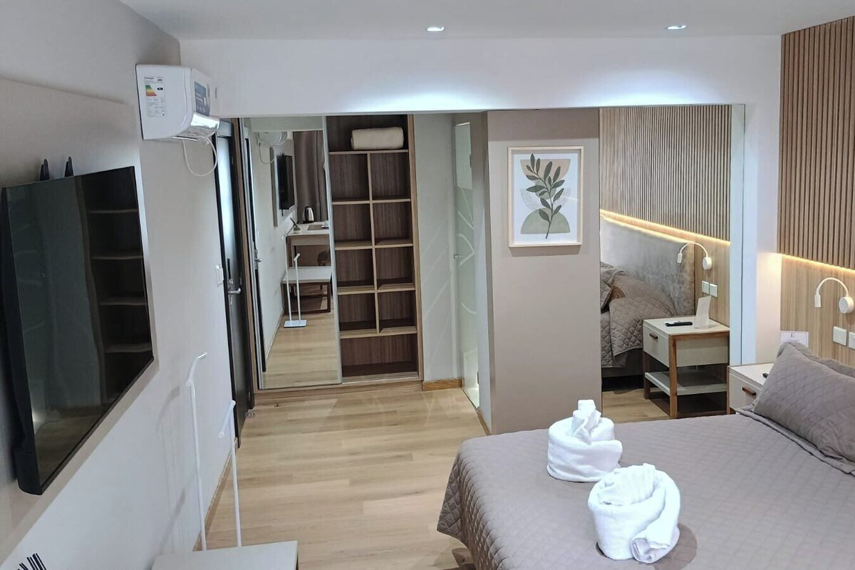 Studio | Zimmersafe, Schreibtisch, kostenlose Babybetten, kostenloses WLAN