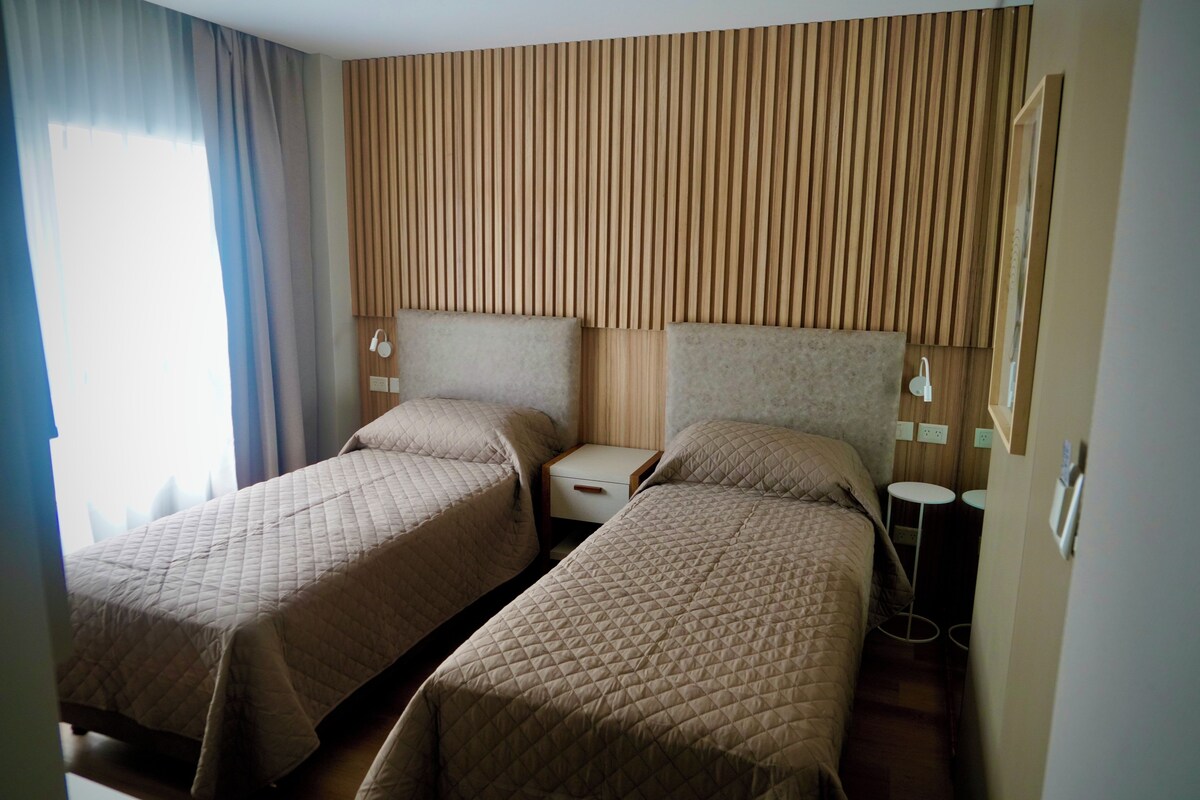 Standard Room | Premium bedding, down comforters, minibar, in-room safe
