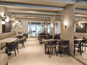 Reception - Empire Hotel Buenos Aires by HS (Buenos Aires)