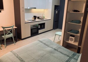 1 bedroom, WiFi, bed sheets