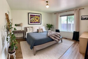 3 bedrooms, iron/ironing board, travel crib, free WiFi