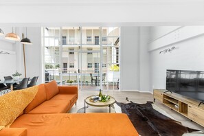 Apartment (1 Bedroom) | Interior