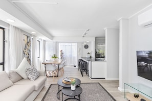 Interior - Sausalito 201 (Cape Town)