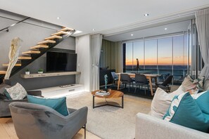 Interior - Elements on Battery (Cape Town)