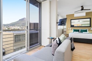 Apartment (0 Bedroom) | Interior