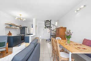 Apartment (1 Bedroom) | Interior - Summerville Beach Loft (Cape Town)