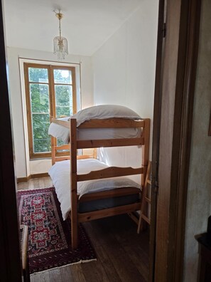 Bügeleisen/Bügelbrett, WLAN, Bettwäsche