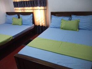 Basic Double Room, Balcony, Lake View