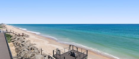 House, Multiple Beds (Dolphin House) | Beach | On the beach