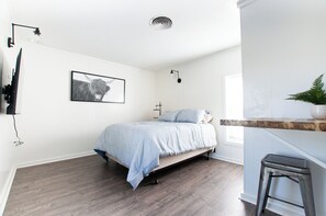 1 habitación, escritorio, wifi gratis y ropa de cama 