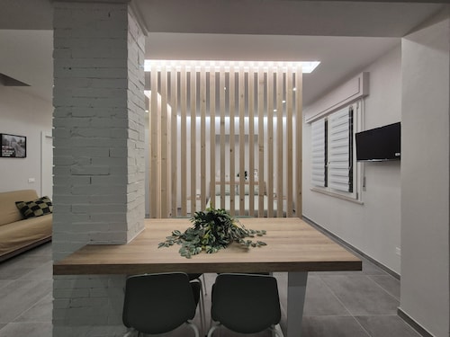 Love Pisa - Studio Apartment, Sleeps 4