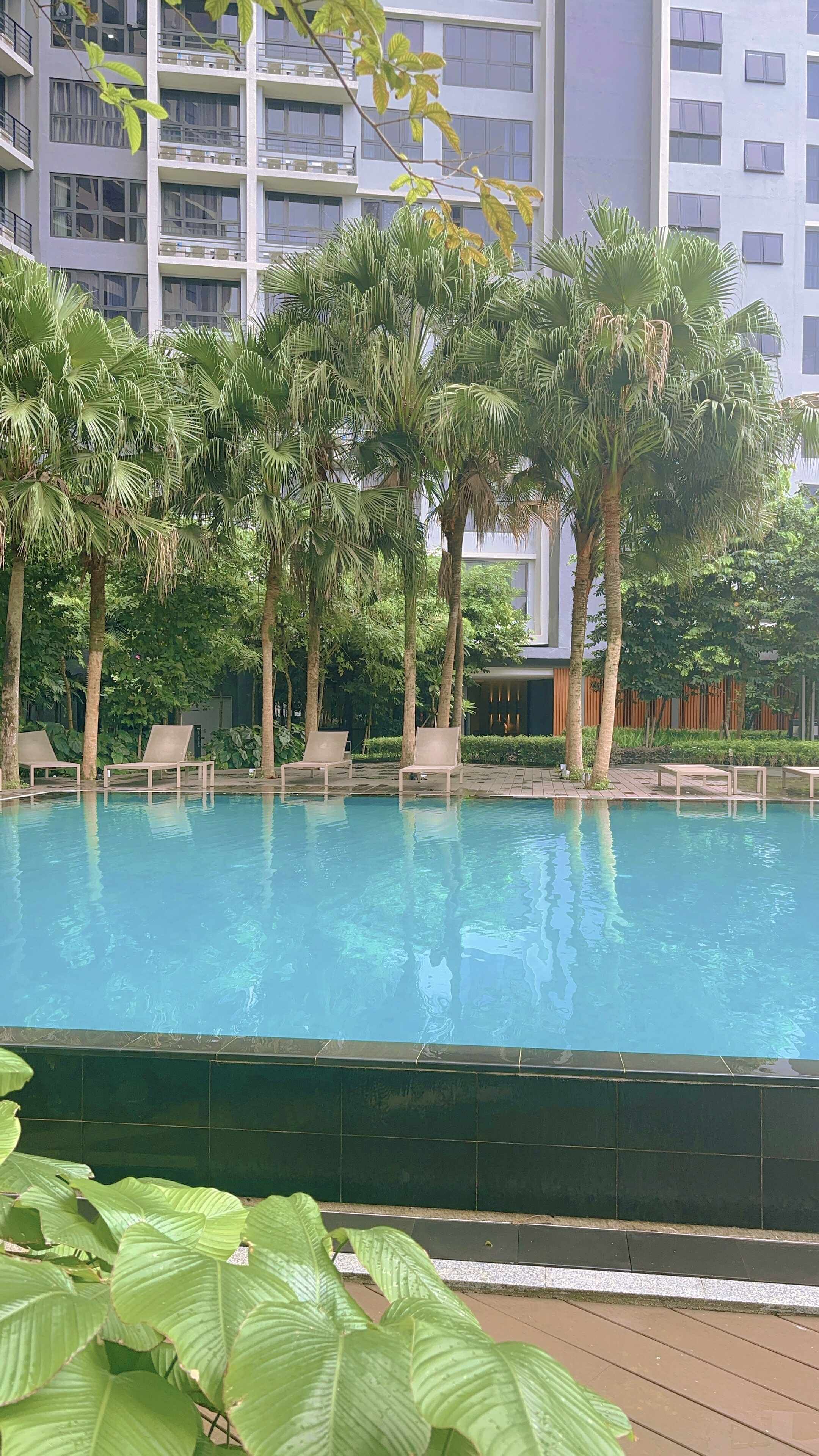 2 piscinas al aire libre