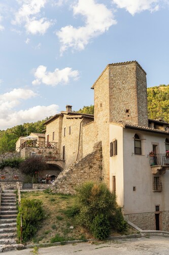 Casa Piccolo Borgo by Ospitaci