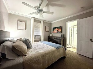 1 chambre, fer et planche à repasser, Wi-Fi, draps fournis