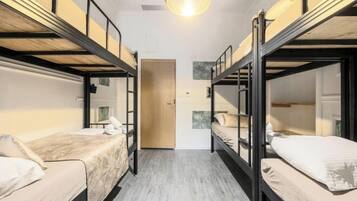 Room, 1 Bedroom, Smoking, City View | 1 bedroom