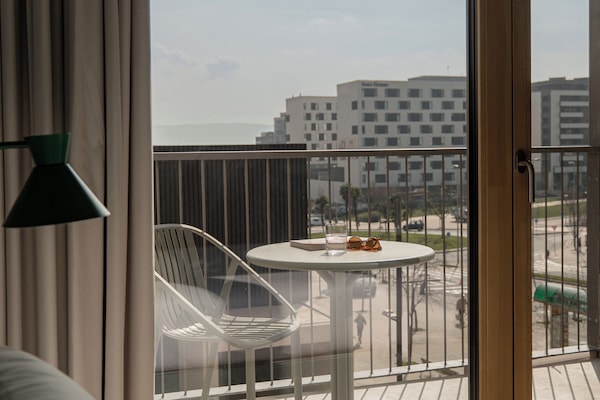 Comfort Studio, Balcony, City View | Teres/patio