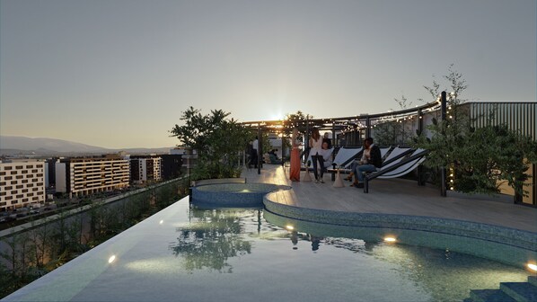 Rooftop pool