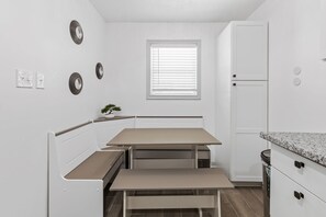 Dining - Work Hard, Rest Easy Oasis! 3BR, Central Air, Pet Friendly, Easy Commute (Lake Charles)