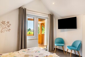 2 bedrooms, iron/ironing board, WiFi, bed sheets - Apartment 'Fernsicht' with Shared Garden, Balcony and Wi-Fi (Bad Griesbach im Rottal)