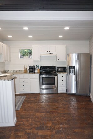 Microondas, horno y parrilla de estufa 