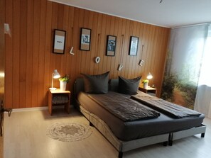 3 chambres, fer et planche à repasser, Wi-Fi, literie fournie