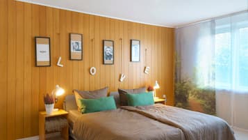 4 habitaciones, tabla de planchar con plancha, wifi y ropa de cama