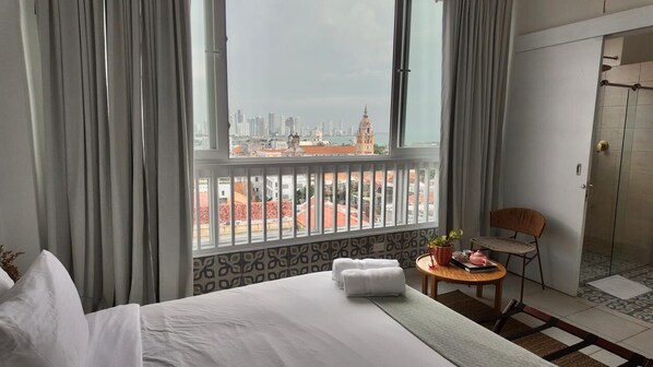 2 habitaciones, tabla de planchar con plancha y wifi gratis 