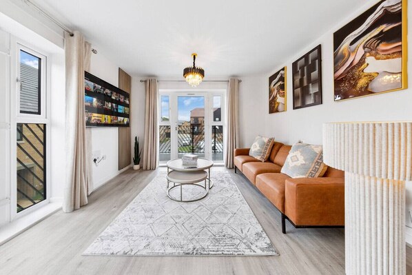 Fernseher, Stereoanlage