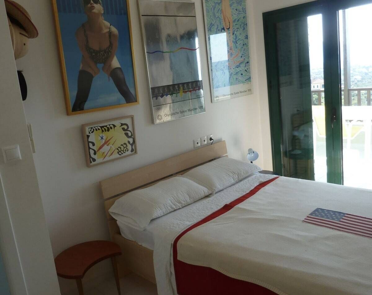 2 makuuhuonetta, silitysrauta/-lauta, Wi-Fi, vuodevaatteet