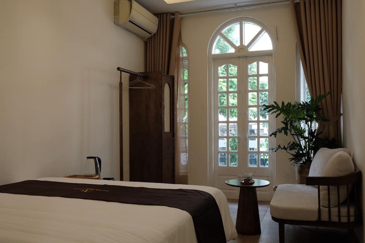 Minibar, blackout curtains, free cots/infant beds, rollaway beds