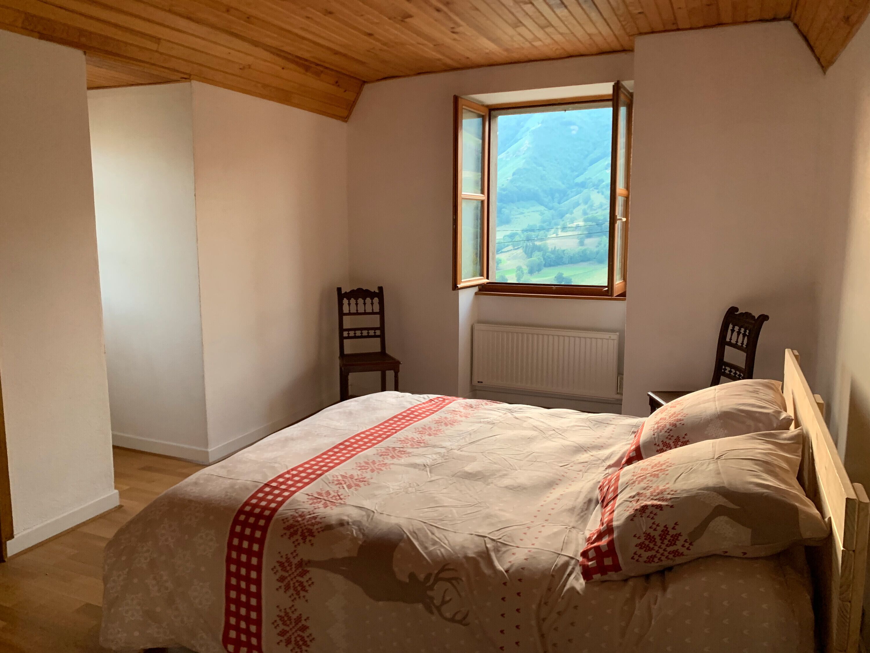 3 soverom og strykejern/-brett