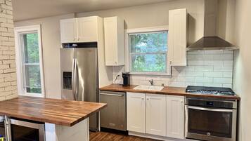 Microwave, oven, stovetop, dishwasher