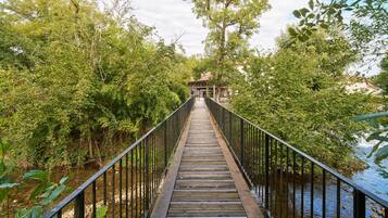 Enceinte de lâhĂ©bergement