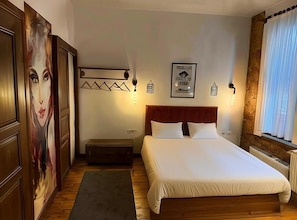 Ropa de cama de alta calidad y escritorio 