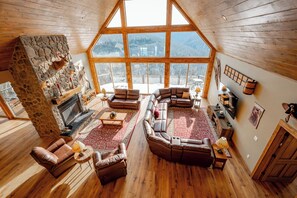 Smart TV, fireplace, offices