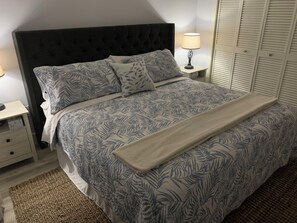 2 bedrooms, iron/ironing board, Internet, bed sheets