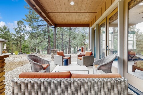 Spacious home w/ game room & large covered patio - access to shared pool/hot tub