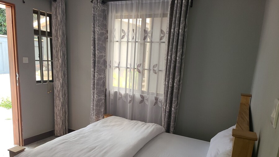 MEULY FAMILY LODGE