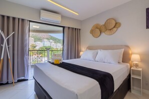 2 bedrooms, desk, iron/ironing board, travel cot - Apartment in Botafogo with balcony | GSV301 (Rio de Janeiro)