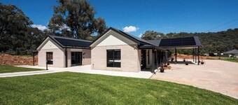 Wattle and Gum Suite A Stylish Boutique style Stay