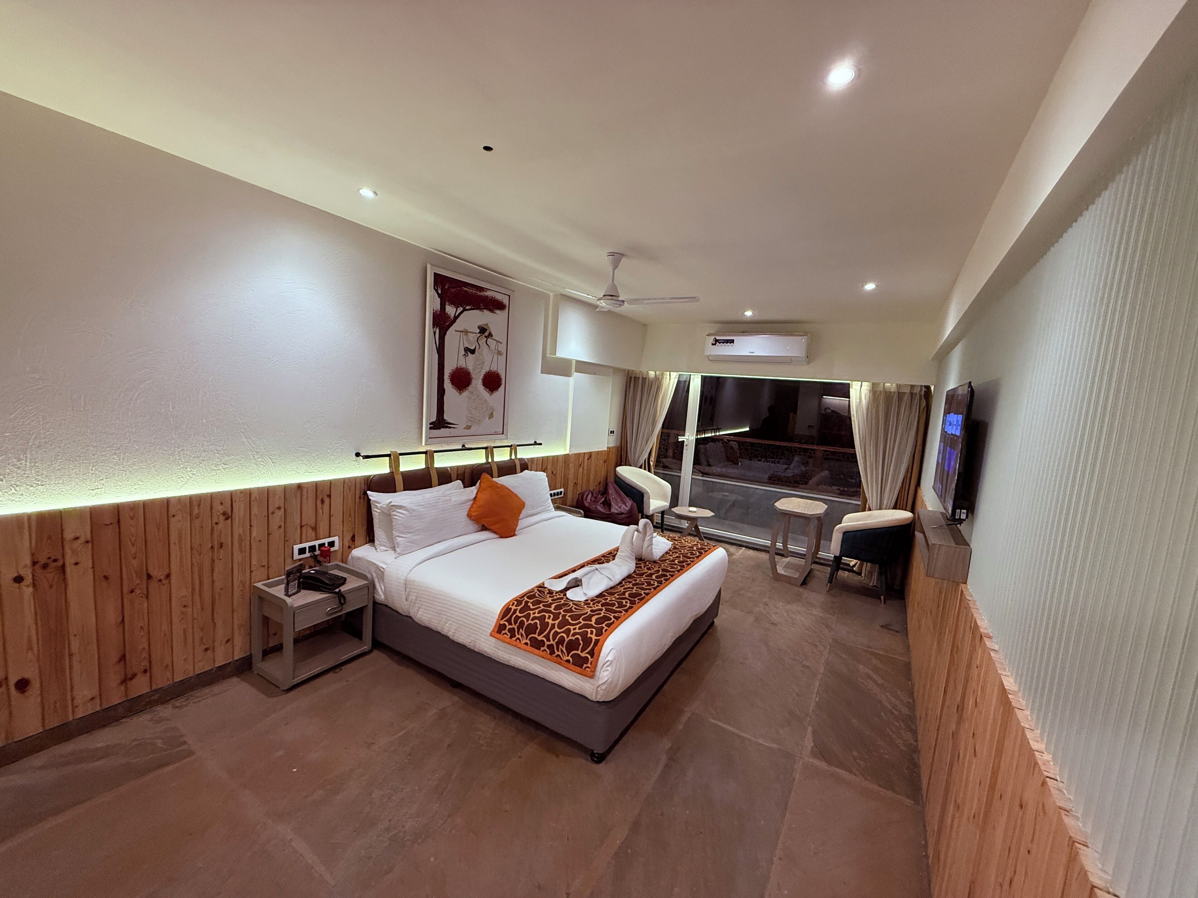 Superior Room, 1 Double Bed, Mountain View | Egyptian cotton sheets, premium bedding, WiFi (free), bed sheets