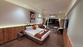 Superior Room, 1 Double Bed, Mountain View | Egyptian cotton sheets, premium bedding, WiFi (free), bed sheets