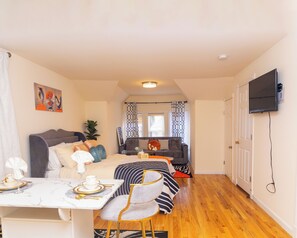 2 soverom, strykejern/-brett, wi-fi og sengetøy