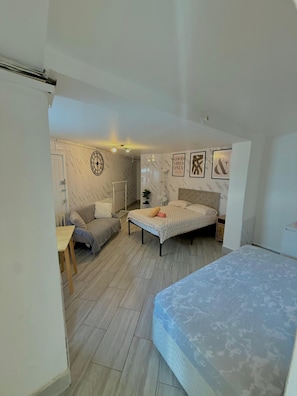 1 bedroom, iron/ironing board, WiFi, bed sheets