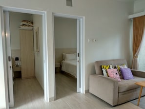 2 bedrooms, WiFi, bed sheets