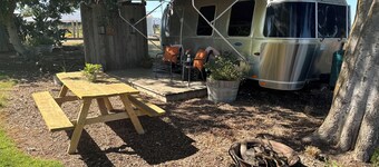 Airstream Experience at Vineyard on Grand Island