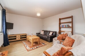 Living area - The Miners Cottage (Wells)